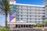 Spark by Hilton Ormond Beach Oceanfront - 朝食