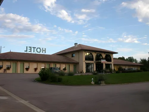 拉海耶德維格尼斯飯店