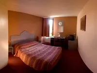 Brit Hotel Rouen Sud Val de Reuil Hotels in Louviers