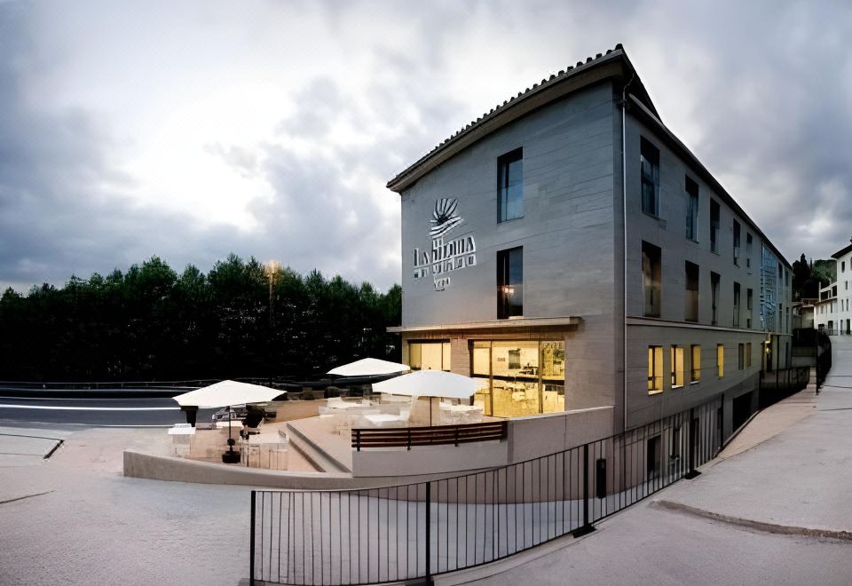 hotel overview picture