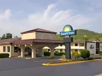 Days Inn by Wyndham Oak Ridge Knoxville