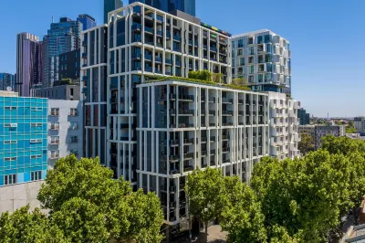 The Eminence Apartments by CLLIX Hotels in der Nähe von University Cafe