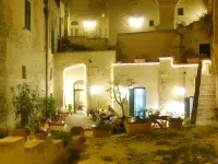 Le Dodici Lune Hotels in 