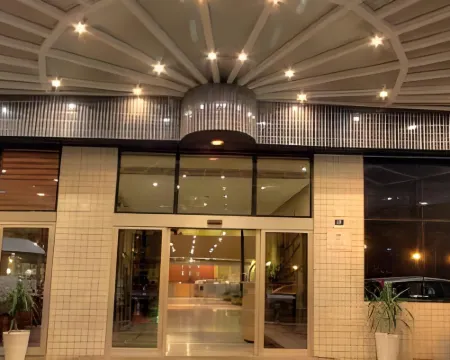 Bristol International Airport Hotel - Guarulhos グアルリョスのホテル