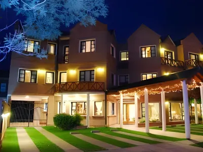 Los Tulipanes Apart de Mar Hotels near Jl Eventos
