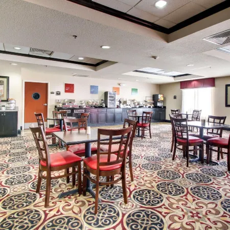 Comfort Inn & Suites
