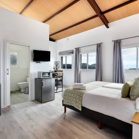 Charming and Comfortable Apartment Casa Lomo El Aire Helecho Отели в г. Тегесте