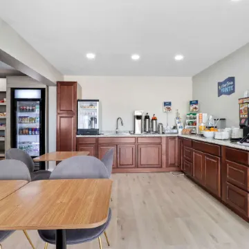 Clarion Pointe Ridgecrest Near China Lake Naval Station