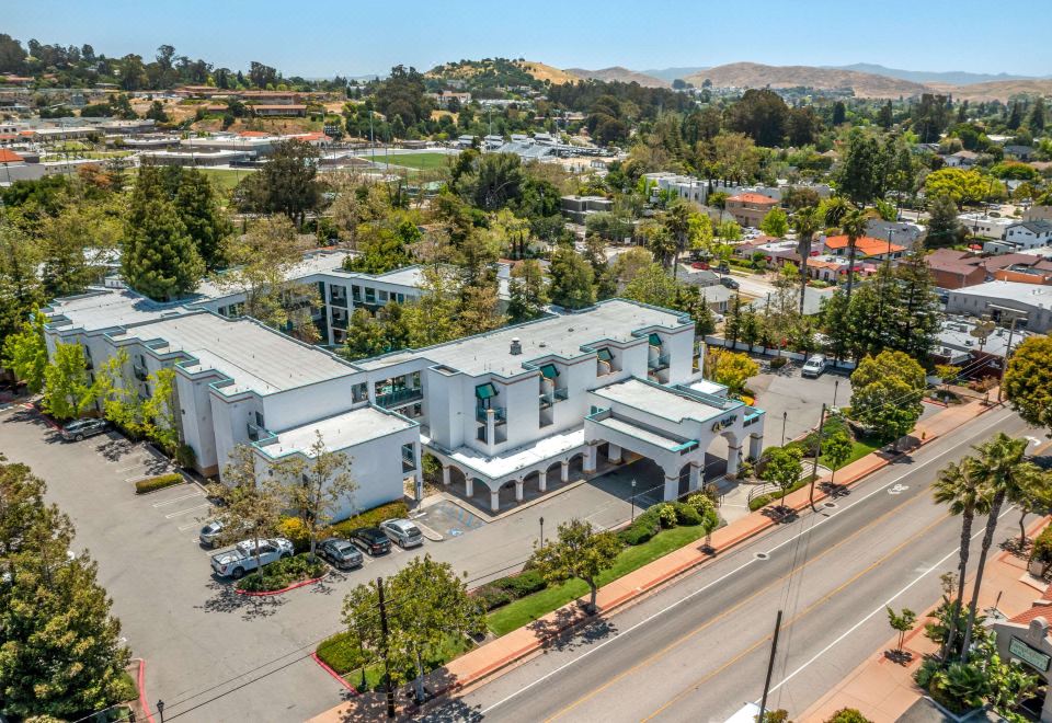 hotel overview picture