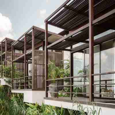 Somewhere Lombok Hotel Exterior