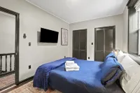 Spacious, Sunny 1Br, 1BA Apartment - Walkable! 마운트 베르톤 스퀘어-컨벤션 센터 호텔