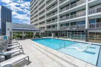 Holiday Inn NEW ORLEANS-DOWNTOWN SUPERDOME by IHG - Pools