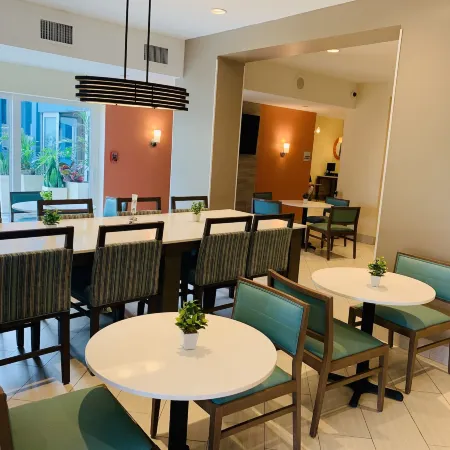Holiday Inn Express & Suites NASSAU by IHG