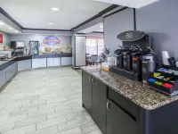 Americas Best Value Inn Canton فنادق في كانتون