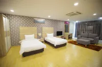 D Gateway Perdana Hotel Bangi Hotels near Dar al-Hikmah College