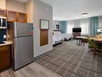 Staybridge Suites AMES by IHG โรงแรมในเอมส์