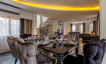 Luxurious Villa with Private Pool in Antalya - Housity