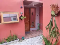 Full House 2 Bedroom Delavega Guest House 2