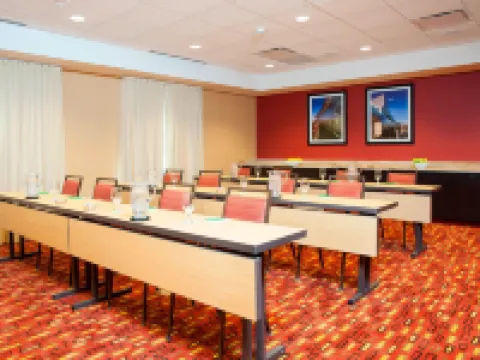 Courtyard Peoria Downtown Hotels in Peoria