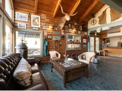Pension Paddy Field Hotel dekat Fujiten Snow Resort