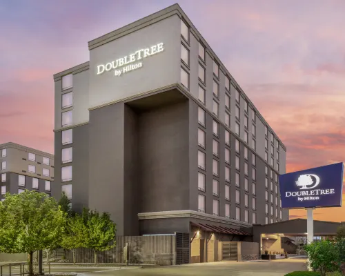DoubleTree by Hilton Denver Cherry Creek Hotels near Cherry Creek