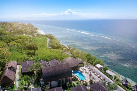 Sea Terras Suite and Luxury Отели рядом с достопримечательностью «Giri Putri Cave»