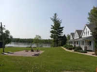 Badger Digs - A Lofted Condo on the Wisconsin River