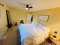 Private Hot Tub Near Big Trees & Lakes - balcony