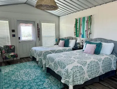 Cute cottage just 5 minutes to Round Top!