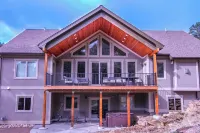 Beautiful New Home with Views of Castle Mountain - 3510 - 4-Star