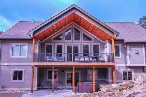 Beautiful New Home with Views of Castle Mountain - 3510 - 4 stjerner