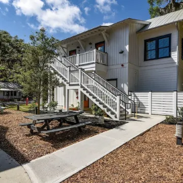 Old Town Bluffton 1 bedroom 1 bath apartment