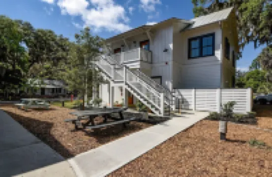 Old Town Bluffton 1 bedroom 1 bath apartment