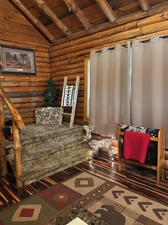 The Eagle’s Nest - 12 miles to Soaring Eagle Casino! Mt. Pleasant - Midland