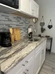 Cozy studio Tiny Nests in Tampa with WiFi, AC Family friendly-.Pet-Friendly Hotels in Lake Magdalene
