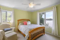 Lakefront Home- 7 bedroom 4.5 bath- Sleeps 16 + Game Room, PS-4 - Badin Lake, NC