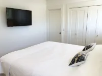 Newly Renovated 2 BR Apartment in the Heart of Sausalito