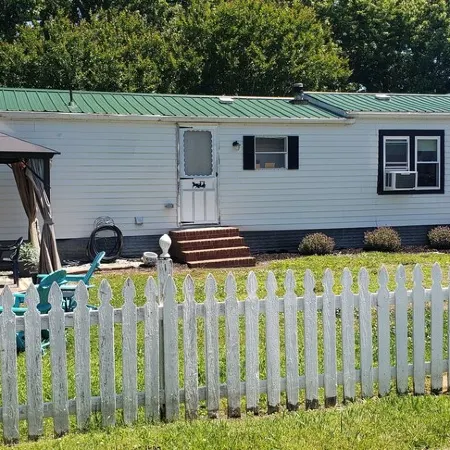 BAYDREAM BELIEVER Island getaway in a quiet neighborhood.