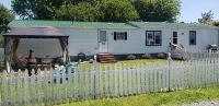 BAYDREAM BELIEVER Island getaway in a quiet neighborhood.