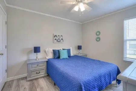 St Andrews- Location! Beautiful Newer home Отели рядом с достопримечательностью «Парк Барфилд Кресент»