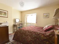 Beautifully Restored 2 Bedroom, Pet Friendly Cottage, Ideal for Exploring Exmoor Hotels in Dunster