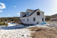 House on Pond in Idaho Springs with Hot Tub - New Construction Custom Built!
