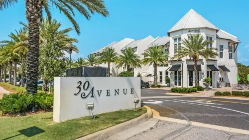 The Blue Palm at Inlet Beach • Steps to Beach & Pool • King Bed • 30A Florida