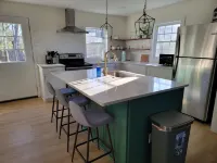 Cozy home w/ a touch of modern. 4 mins from MTSU! Hotel a Rutherford County