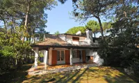 Seafront Villa in Lignano Riviera - Hot Tub