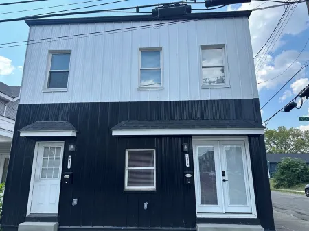 Modern 2 Bed/2 Full Bath Retreat with King Bed