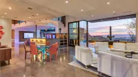 Private Trailhead, Infinity Pool, and Skyline Views from Camelback Desert Haven