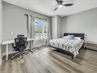 6 Br, 4BA Franklin, in Home