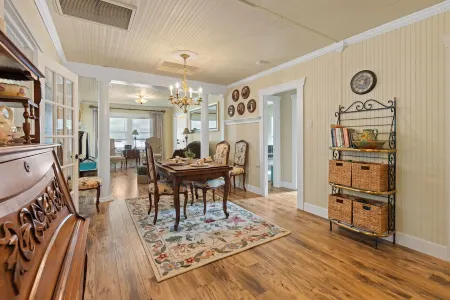 Secret Garden @ Seminole located in the heart of downtown Stuart, FL