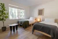 Scenic Mountain Retreat - Hot Tub, Wineries, Lakes